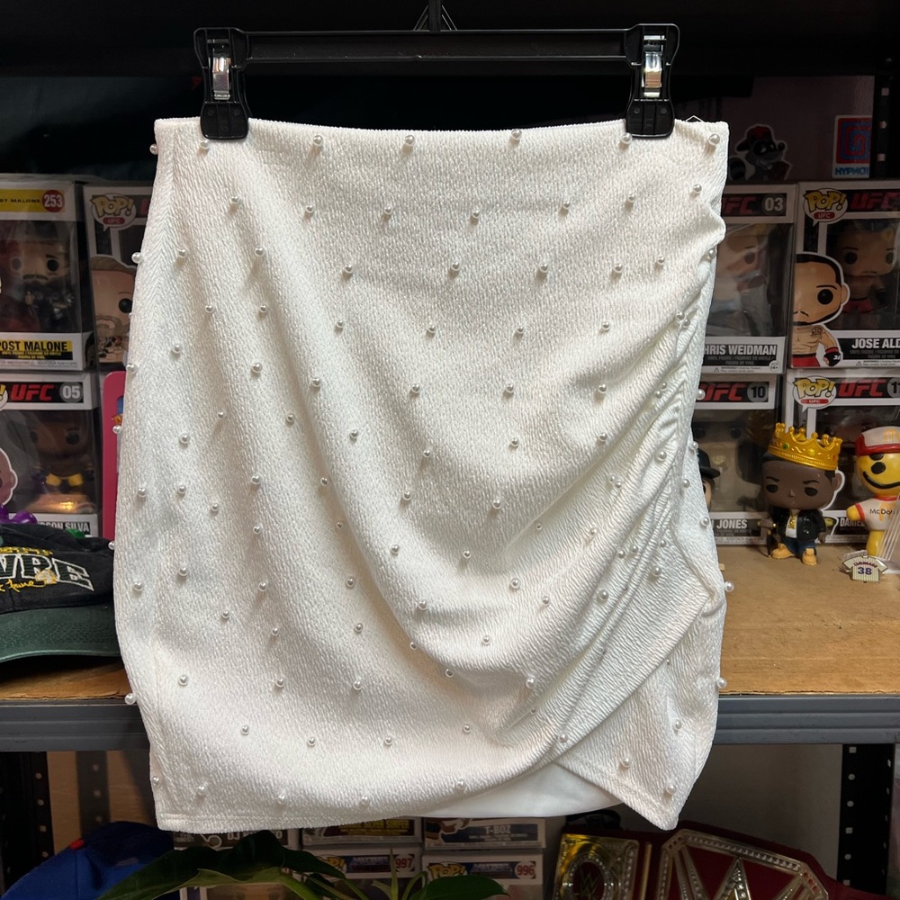 Windsor White Pearl Mini Skirt